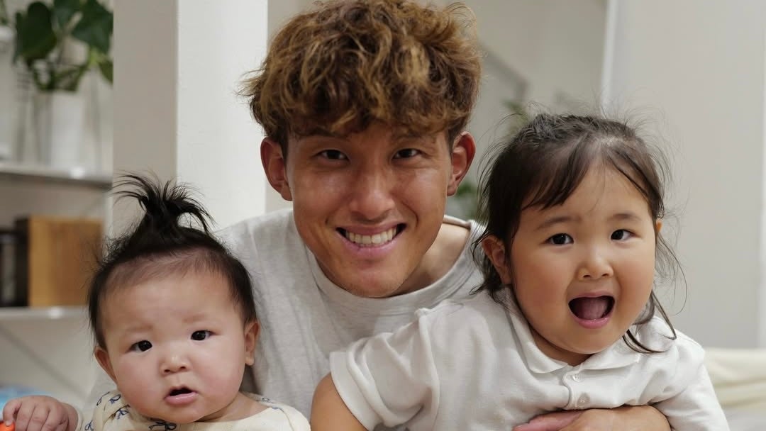 「99%ですな」京都サンガFC・平戸太貴、顔出し親子3ショットにファン歓喜！