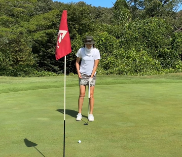 女子ゴルフファン必見！狩野舞子、“イーグル逃し”の瞬間を公開も…圧巻スイングに視線集中！