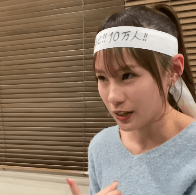 「まだ1.2万人なの？」元ラウンドガール(RIZIN)、社長に煽られる！？熱き対談動画に反響！「10万行ったら俺も滝行やる！」