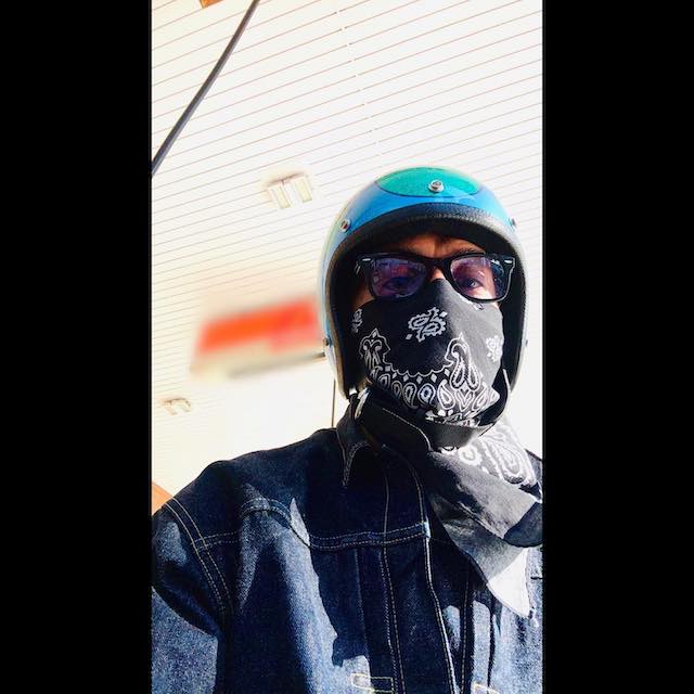 木村拓哉がクールなバイクショットを披露🕶