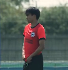 三笘薫の新背番号は？  最新動画で圧巻ドリブル&クロスを披露