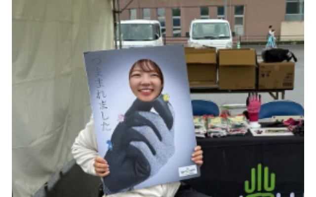 車いすテニス・田中愛美、ジャパンオープンで顔ハメ復活⁉ ショーワグローブも大盛況