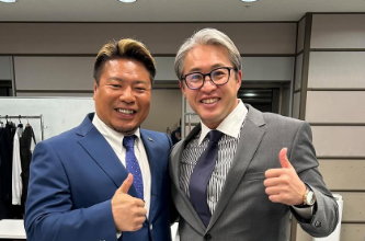 「レジェンド再会！」五十嵐亮太、岩村明憲とのツーショット公開