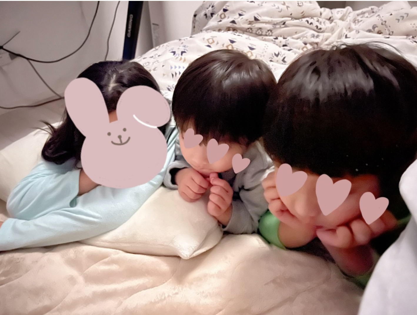 「仲良し兄弟😍💓」辻希美さんが次男らの3ショット披露🌈