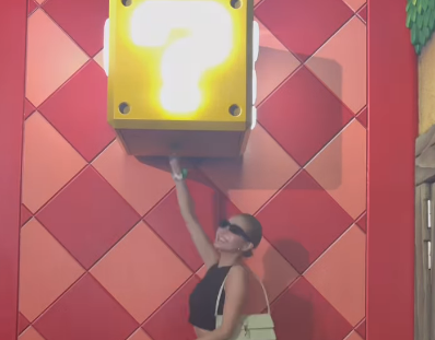 「マリオエリアが一番興奮…」人気モデル、”童心に帰った・ジャンピングパンチ”を披露！「かわゆい」