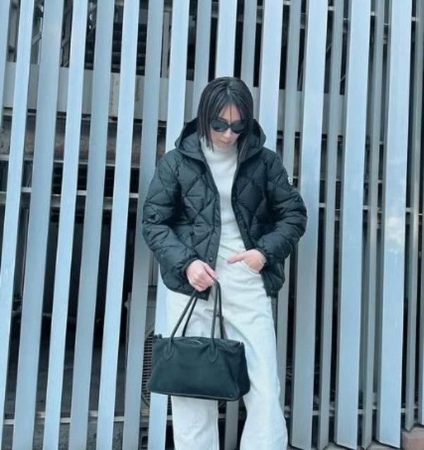 「薄手なのにあったかい」東原亜希のダウンが可愛いと話題に！