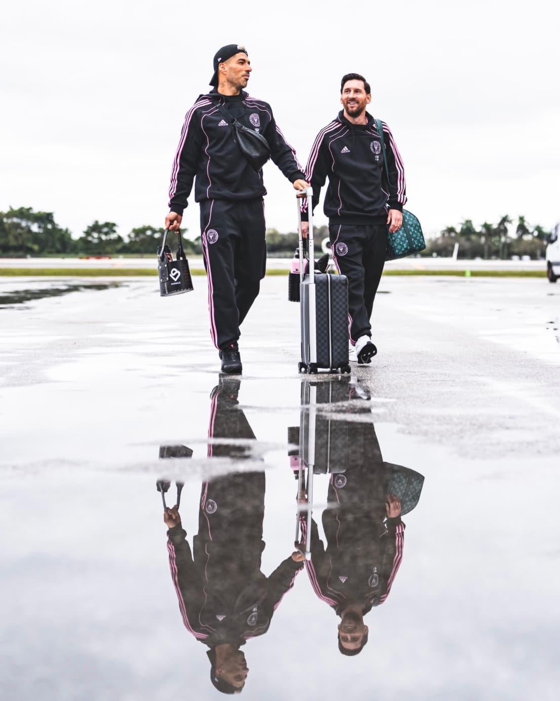 ルイス・スアレス、メッシとのリラックスショットを公式Xに投稿