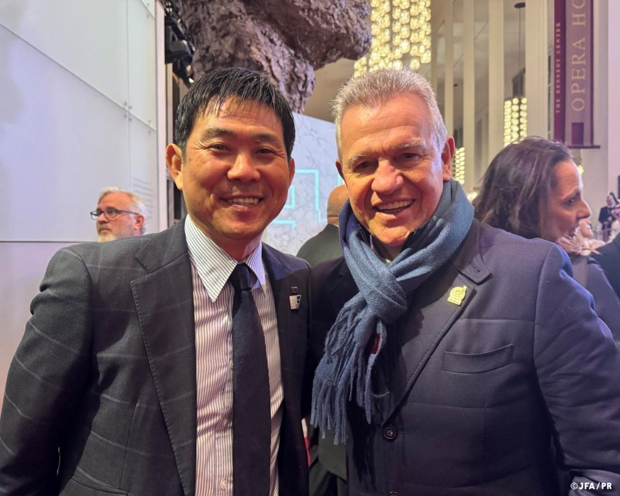 森保一監督がW杯抽選会前夜にまさかの人物に遭遇！？