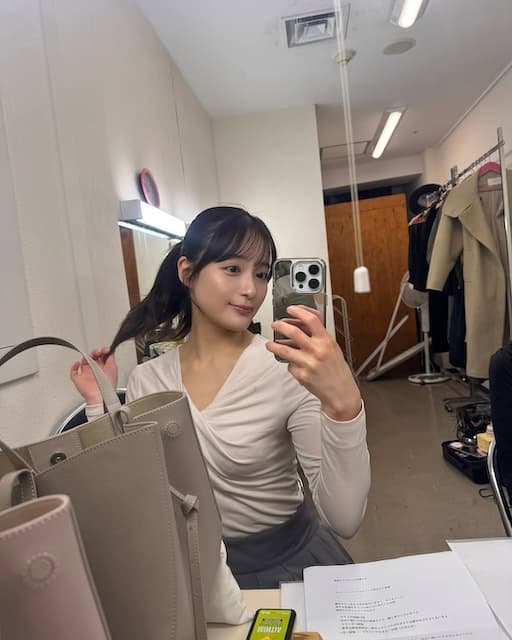 「どの顔も好きや」「ポニテめっちゃ可愛い」織田奈那の“ラブリー”なオフショットにファンからコメント続々！