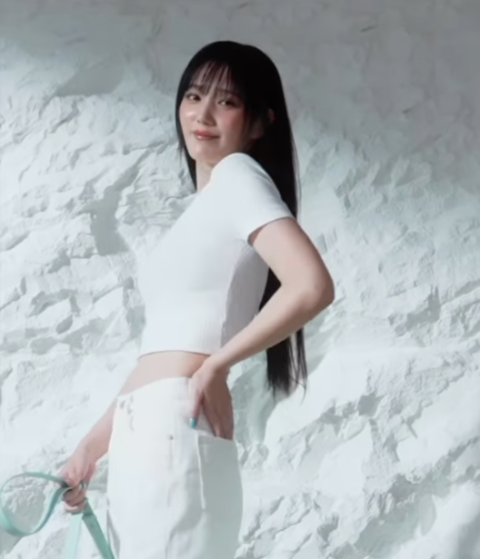 本田翼のフルプロデュース新ブランドが誕生！美しすぎる黒髪ロングヘア披露で話題