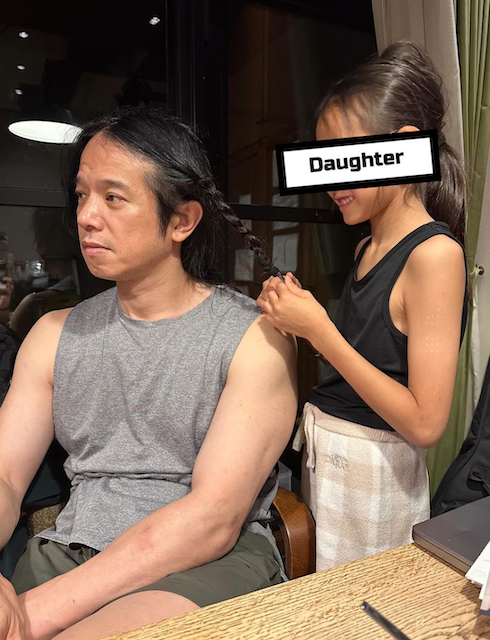 「まるで卑弥呼⁉︎」あの芸能人夫婦が仲睦まじいオフショットを公開