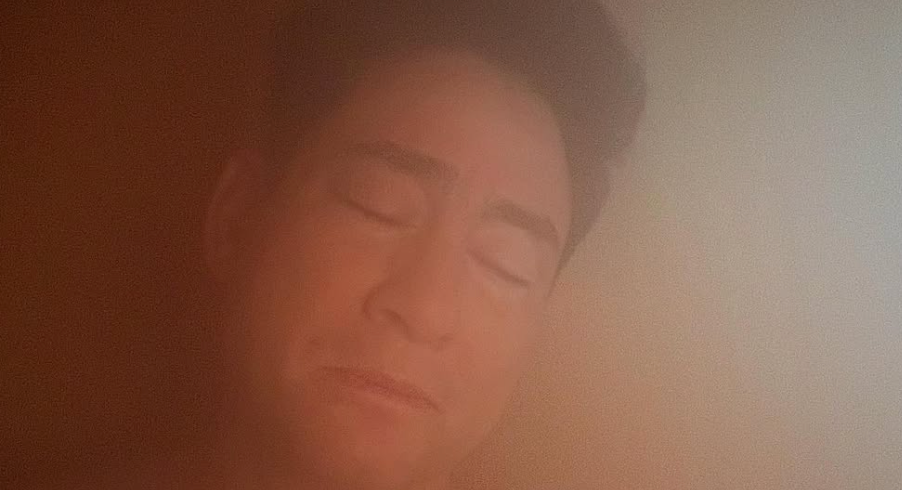 蒸気の癒しで回復！登山家・野口健、猛暑の合間に“ナノミストサウナ”で体調リセット