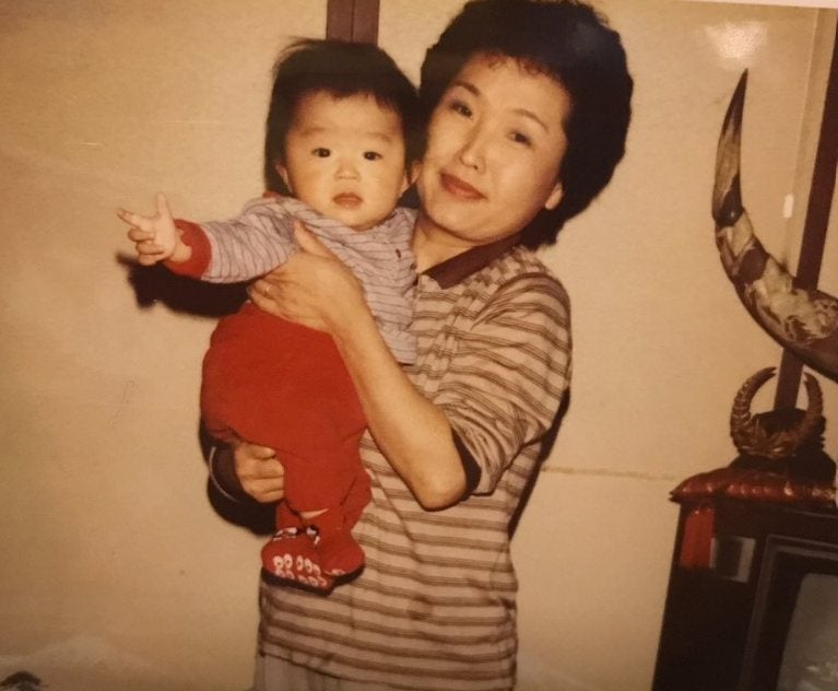 キンタロー。 実母とのツーショット公開「ママにそっくり！」