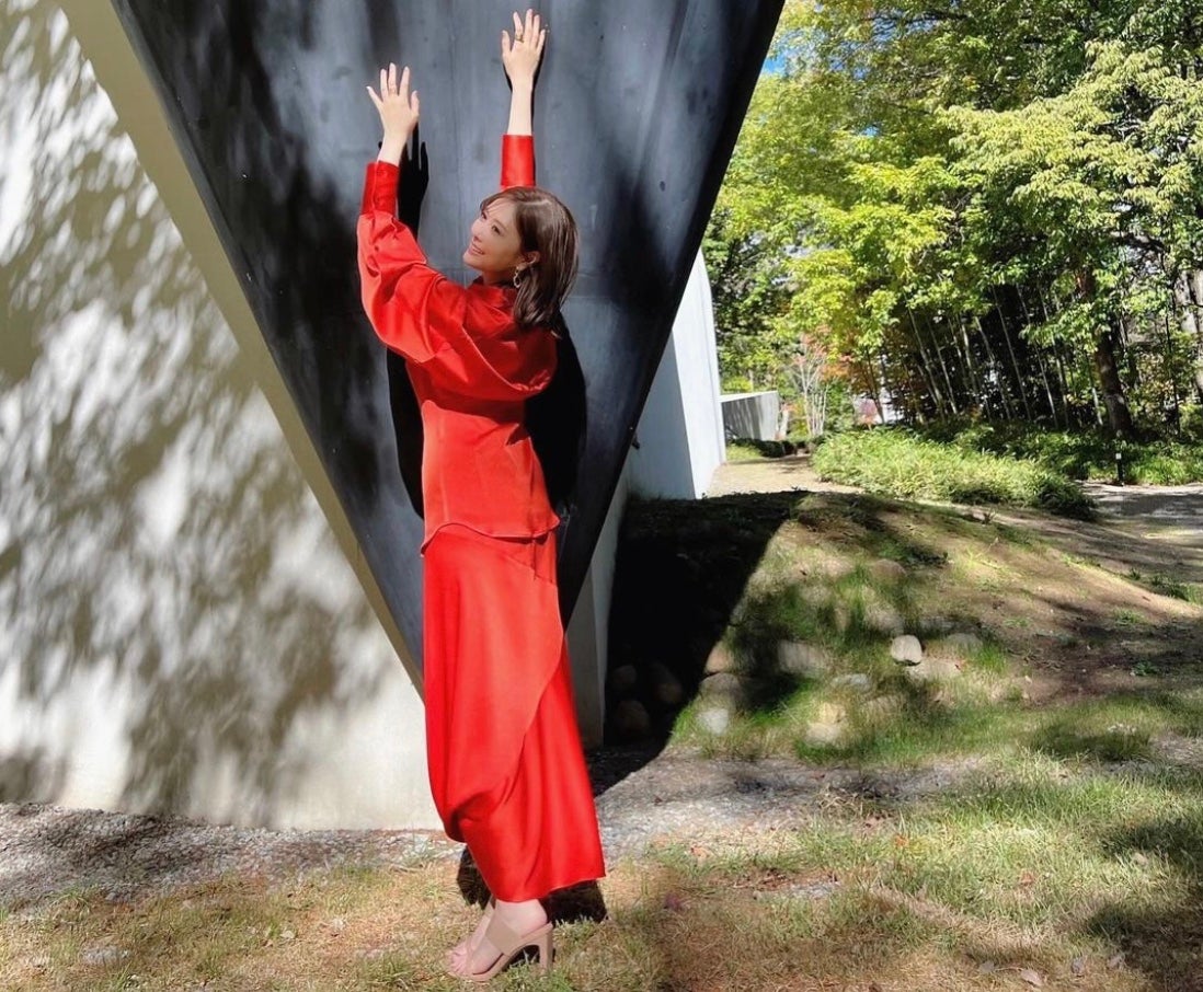 「スタイル良すぎ！」まいやんの全身コーデが美しすぎると話題に❤