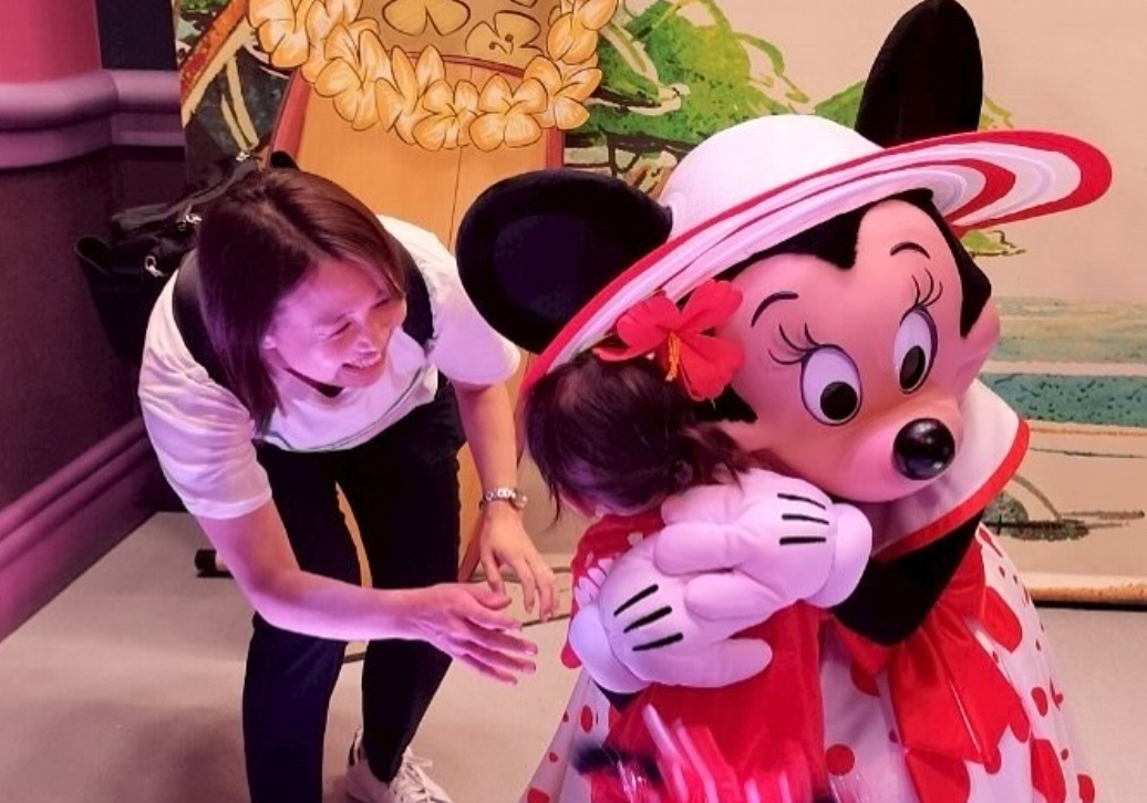 平野早矢香、娘と “夢の国” デビュー　姪っ子シスターズにも感謝