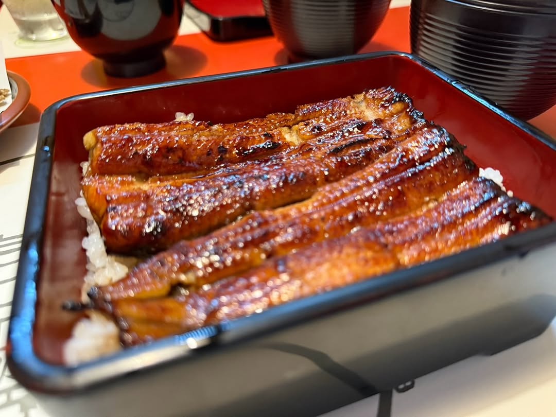 夏木マリが夏の〇をかきこむ！！食事でエネルギーチャージ！