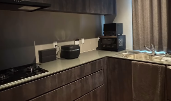 「ライオンの城はキッチンも映える」武井壮、自宅の“マイキッチン”公開にファン歓喜！