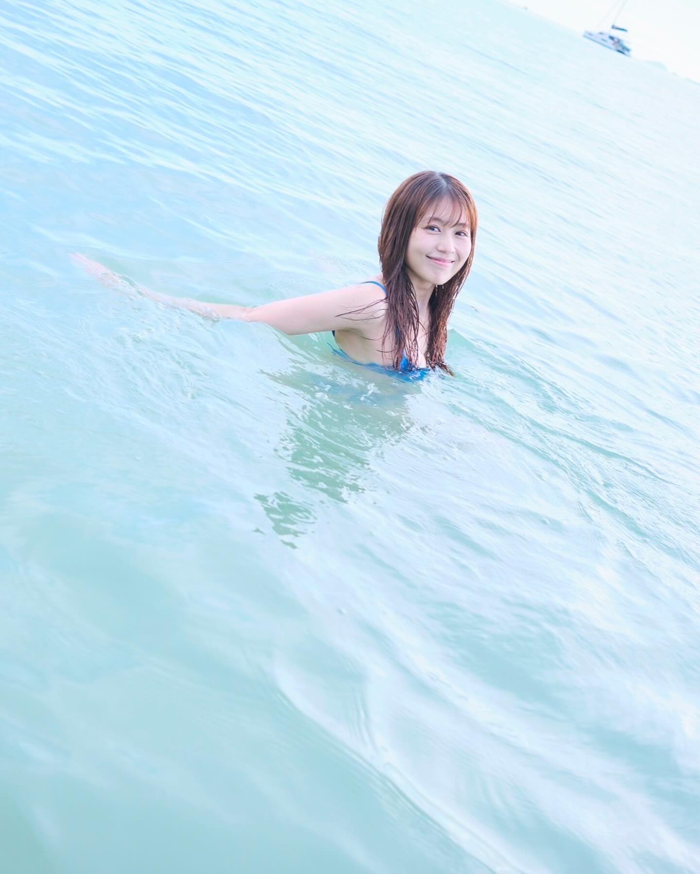 「既に可愛さで溢れていて、ドキドキがとまらない」有村架純が写真集発売👏