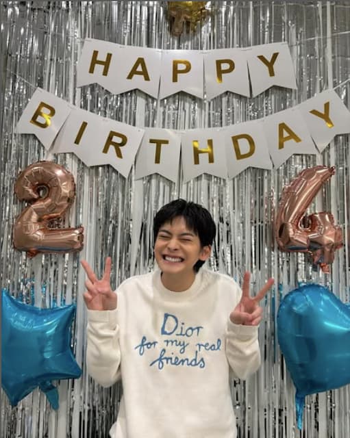 高橋文哉が24歳の誕生日を報告！「毎年本当に沢山の方に祝ってもらえて僕は幸せ者です。」