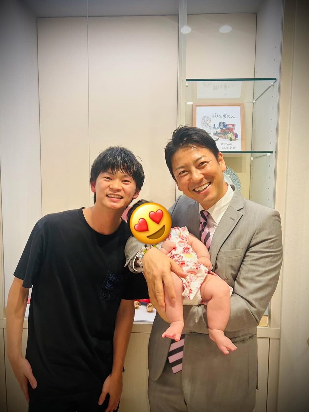元アナ富川悠太、バドミントン渡辺勇大の娘にデレデレ「また会いに行くからね～」