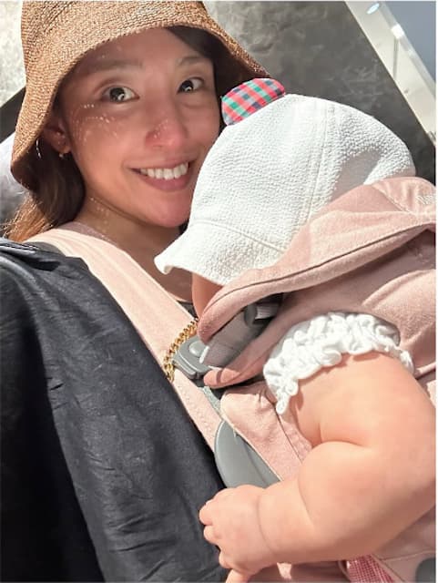 岡副麻希が娘と初めての電車旅