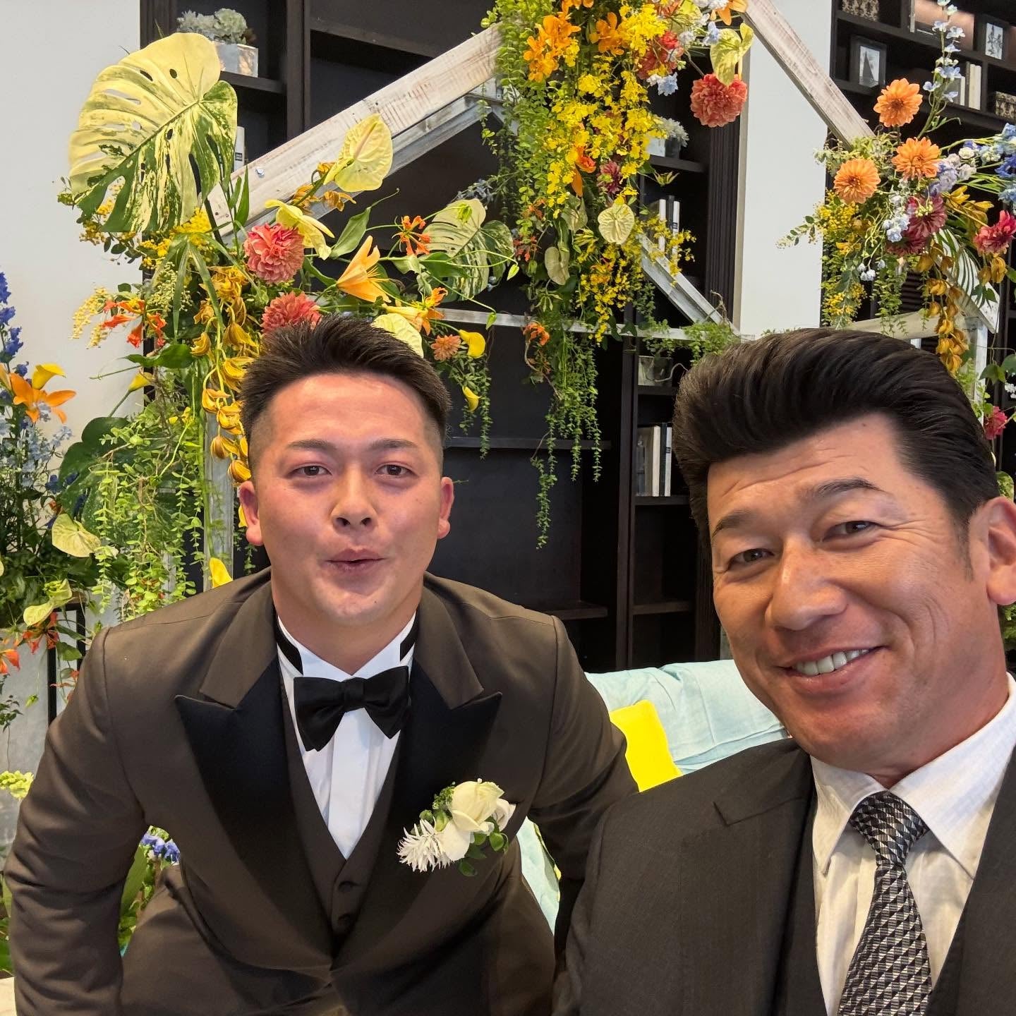 三浦大輔、牧秀悟の結婚披露宴出席を報告「お幸せに〜！」