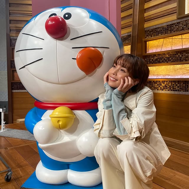 元ABC・ヒロド歩美アナ、”ヒロドのふく”一挙大公開！「何着てもお似合いですね」