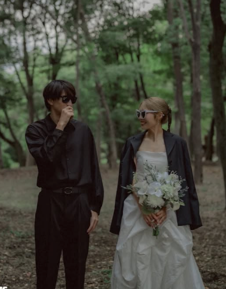 陸上・中島ひとみ、白ぶちサングラス着用のウェディングフォトを公開