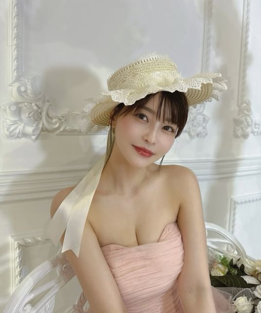 「可愛すぎー」と話題に！グラドル・岸明日香 ピンクドレスの最新ショットが可愛すぎる！