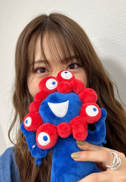 元乃木坂46・山崎怜奈 関西万博を楽しみ尽くす！笑顔が素敵、可愛いと話題に！