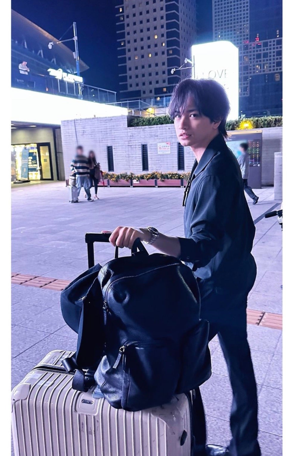 スタイル抜群中島健人の韓国ショット✨