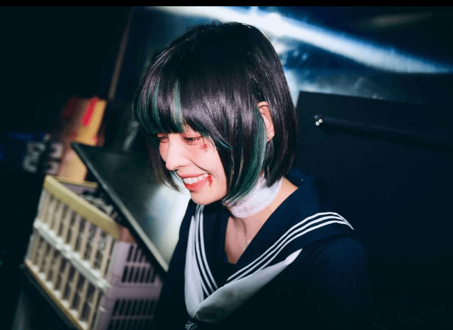 ”セーラー服とゾンビーナ” 最上もが(35歳)、ときめき制服ショット＆懐かしの楽曲を語り反響が続出！