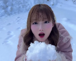 「雪がサラサラだった！」希空の冬ショットにファンもほっこり！