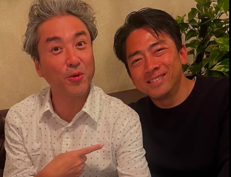 あの俳優が小泉家に溶け込む！？新年ならではの2ショット！