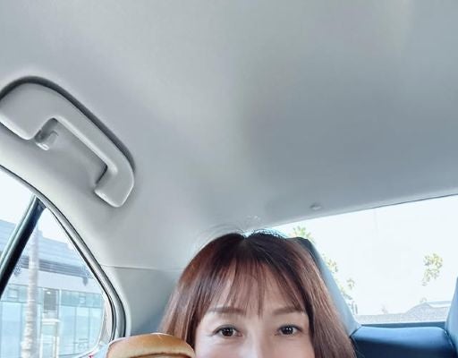 「顔半分くらいの大きさ最高！」55歳美魔女元グラドル・かとうれいこ、LAで必ず食べる