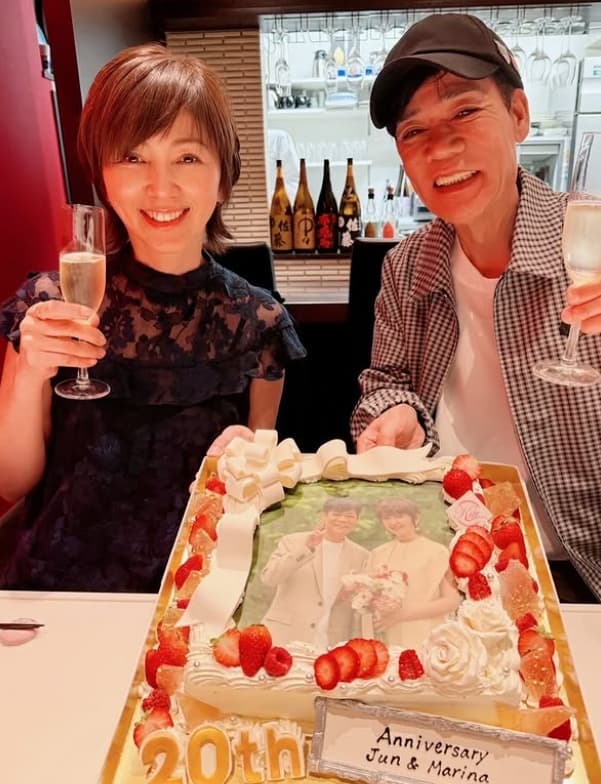「そんな風に言ってくれる旦那さんサイコーです」名倉潤、結婚20周年に贈ったメッセージが心温まると話題