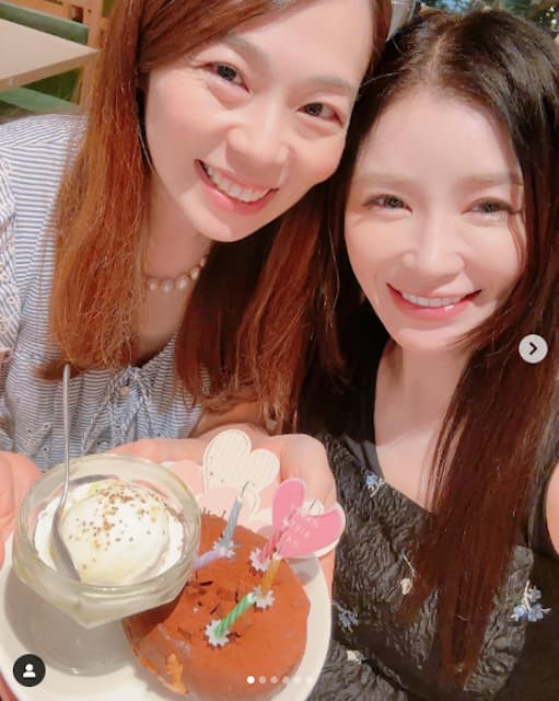 手島優が誕生日を祝われる