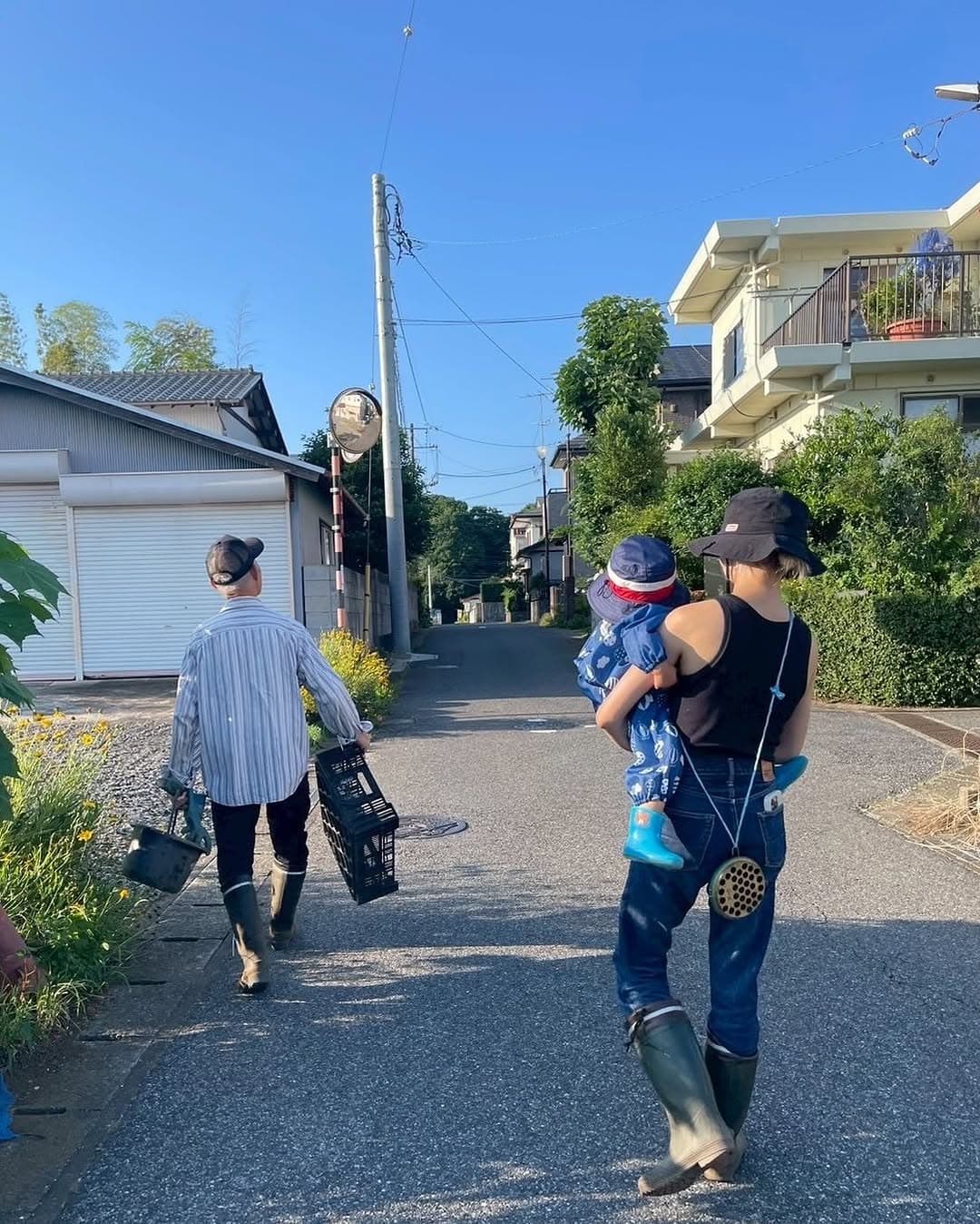 小島瑠璃子「土まみれでも最高！」子供と畑仕事を全力で楽しむ姿に癒される人続出