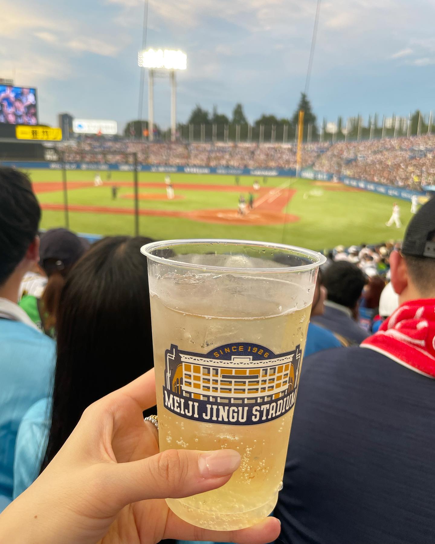 人気急上昇中フリーアナがオールスターを満喫