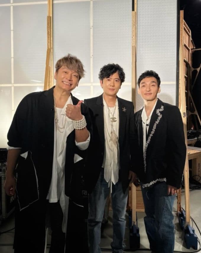 香取慎吾、新しい地図の3人で撮った写真を公開「初めて 3人でテレビの歌番組に呼んでもらえました」