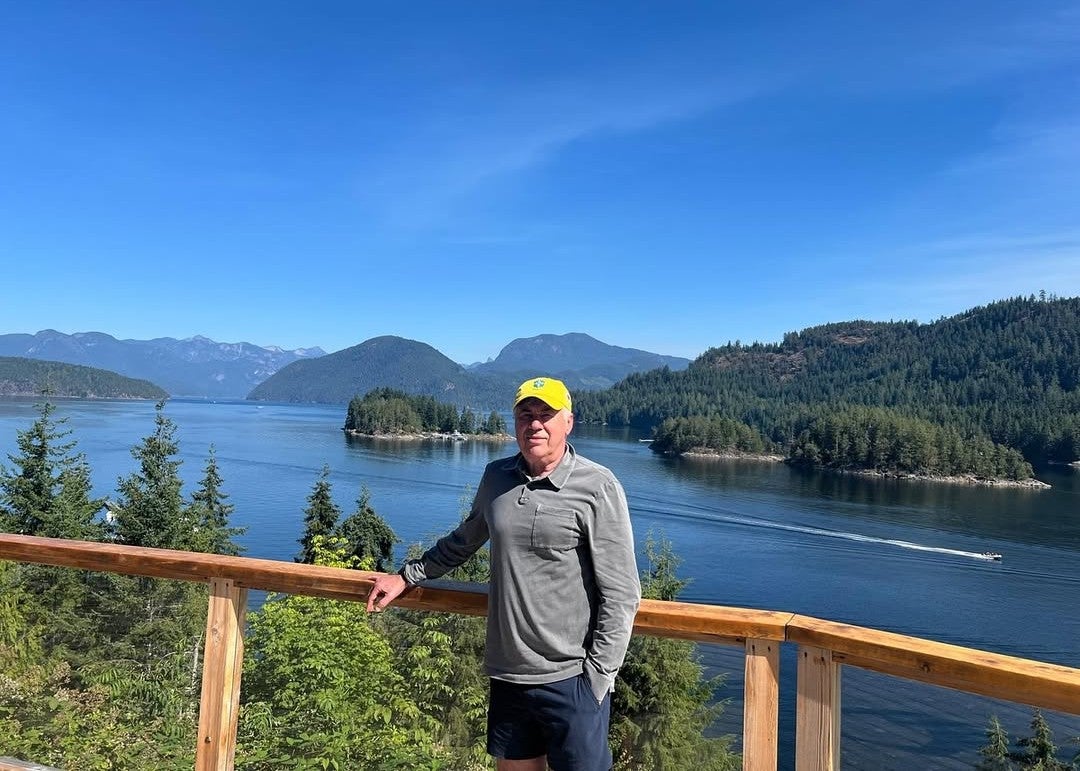 名将アンチェロッティ、カナダでオフを過ごす。休暇中でも肌身離さず身に付ける愛すべきものとは？！