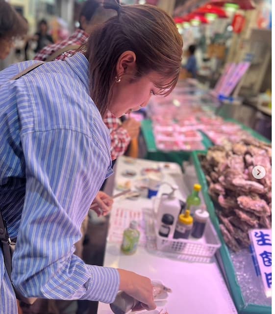 稲村亜美　竹中夏海と女性ラップグループ「チェルミコ」のパフォーマンスを見るため金沢へ💓