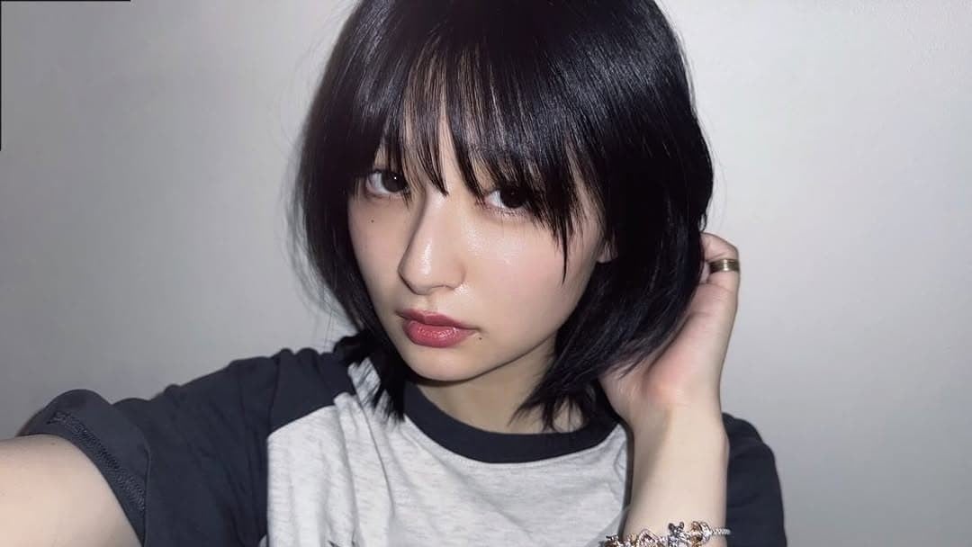 「この世で一番かわいいって！」吉川愛、黒髪レイヤースタイル披露に絶賛の嵐