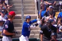 大谷翔平、押し出し四球で1打点！2四球で勝利に貢献