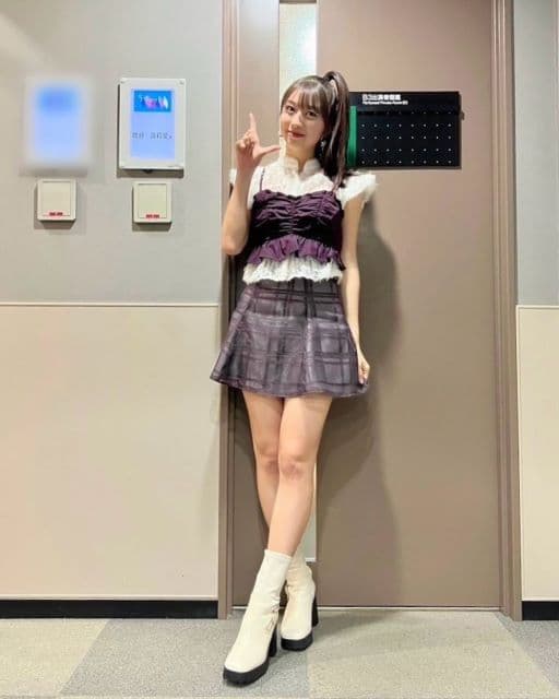 美脚際立つ！現役モーニング娘。メンバーが最新オフショットを公開