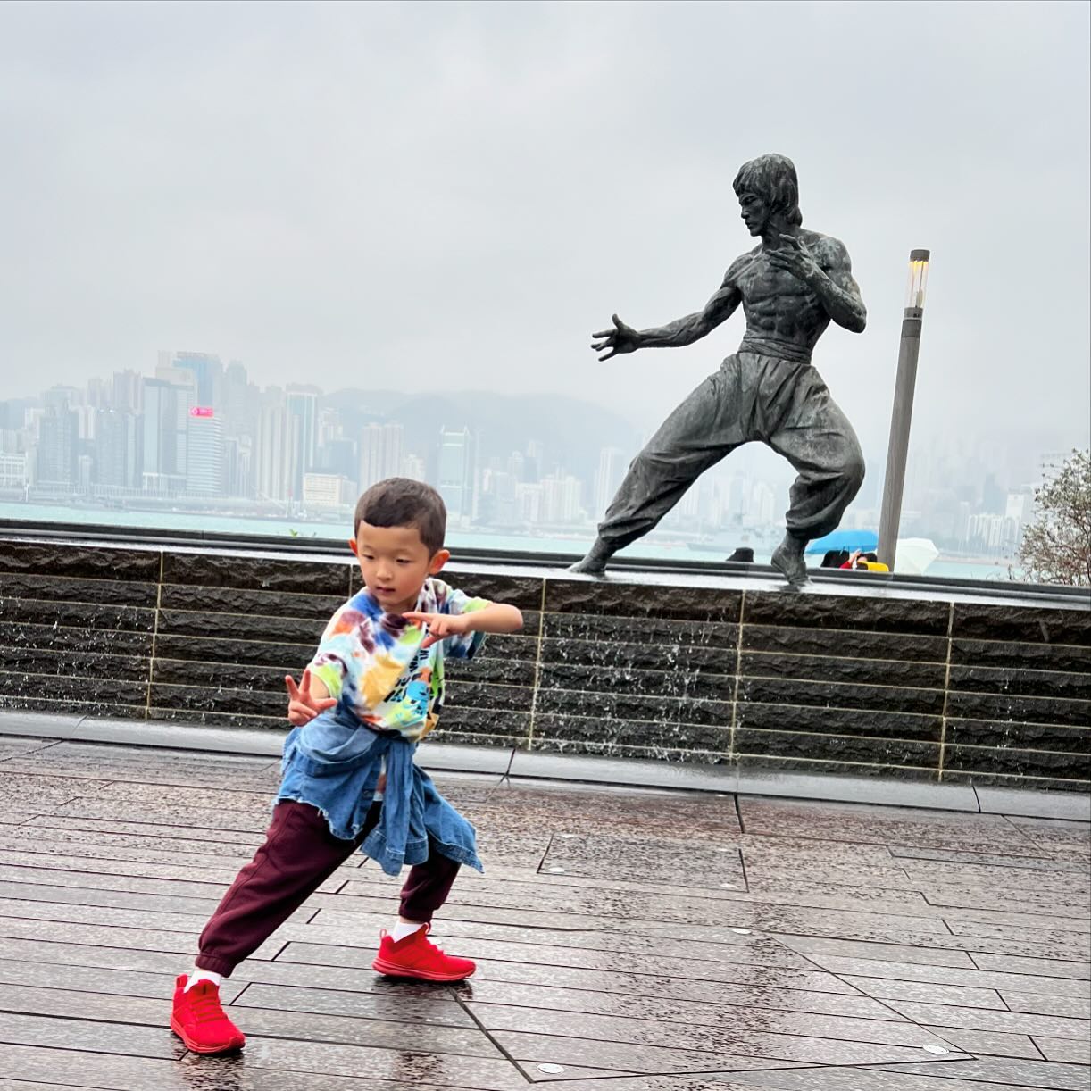 中村獅童が息子のカンフー姿を公開！ブルースリー顔負けと賛辞「歌舞伎で鍛えてるだけあります」