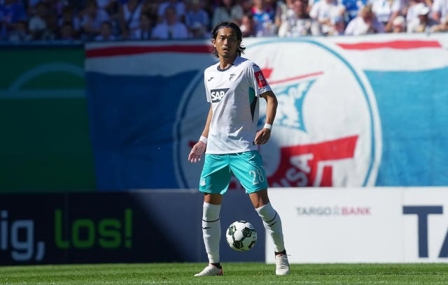 サッカー日本代表の町田浩樹、次ラウンド進出を報告。新天地ホッフェンハイムで存在感