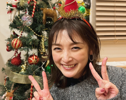 石川梨華、家族と過ごすクリスマスイブ！次男カメラマンの腕前にも感謝！！