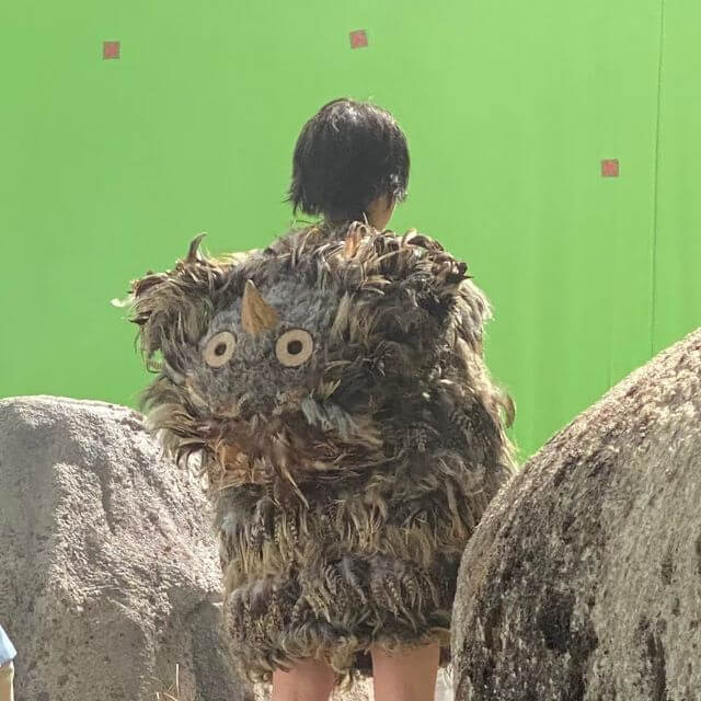 「後ろ姿も可愛い」大人気女優のオフショットに反響続々！可愛すぎる姿にファン悶絶