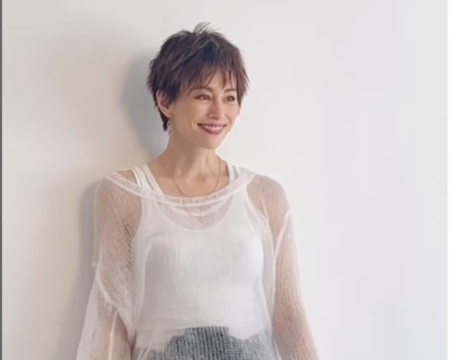 米倉涼子、連載7年目の節目にmi-mollet10周年を祝福